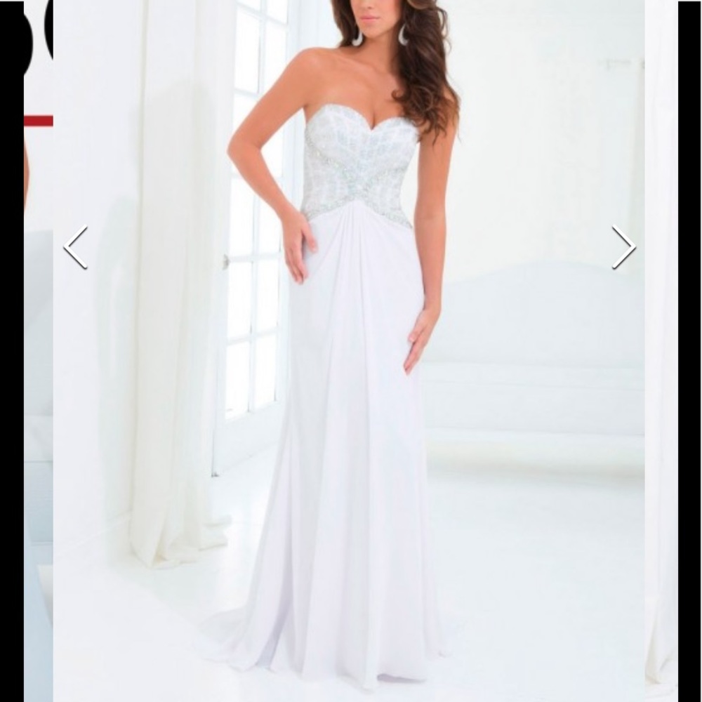 NWT Tony Bowls Strapless Pageant Evening Gown